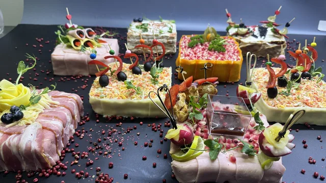 Скандинавское ассорти (вкусы на выбор) - 8 бенто — 6000 г
